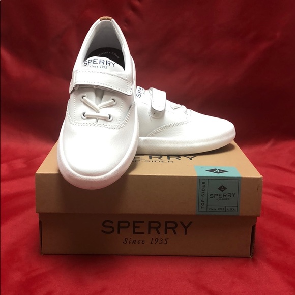 🚨Sperry Kids' Wahoo Jr Sneaker🚨 - Picture 1 of 3
